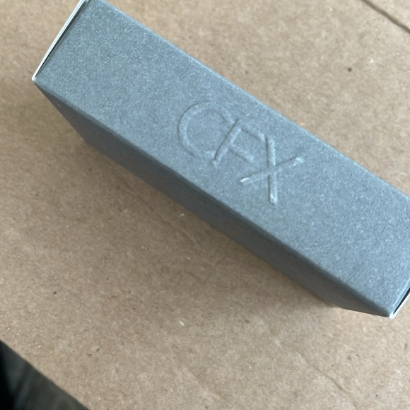 NIB Cover FX Power Play Foundation L1 - Picture 5 of 5